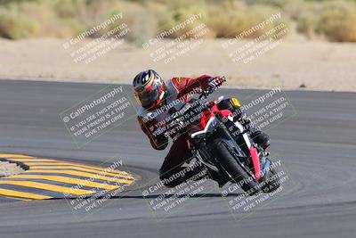 media/Oct-08-2022-SoCal Trackdays (Sat) [[1fc3beec89]]/Turn 10 (945am)/